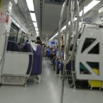 台湾　MRT空港線の直達車の車内